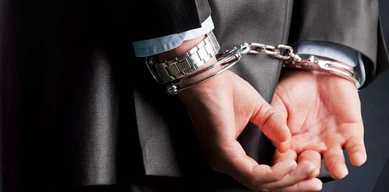 TRAFICS CRIMES CORRUPTIONS